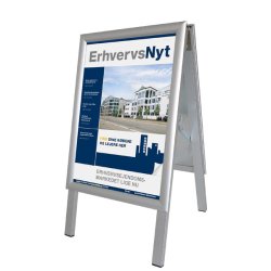 Alu-Line A3 Gadeskilt, vertikal, med klaprammer