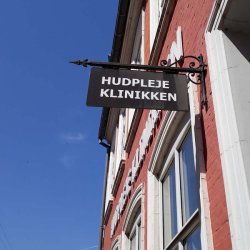 Galgeskilt Hang Sign Antique, sort udhngsskilt