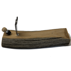 Flaskeholder med flaske prop - i 300 r gammelt Egetr